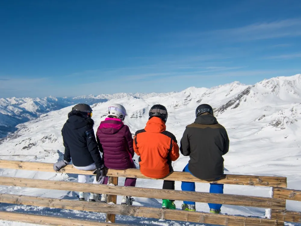 2. FORFAIT DE SKI - DOMAINE SKIABLE DES "3 VALLEES" (Assurance Carré Neige non incluse)